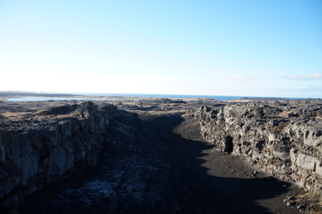 The rift valley between the North American and Eurasian plates